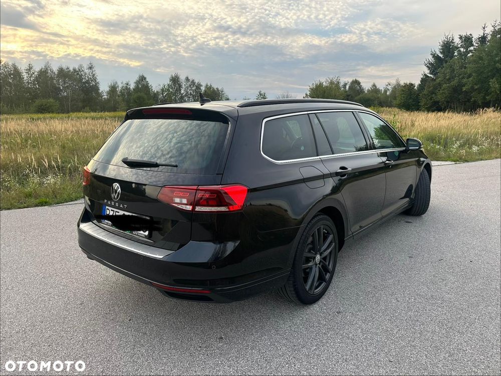Volkswagen Passat Variant 2.0 TDI EVO Elegance DSG - 8