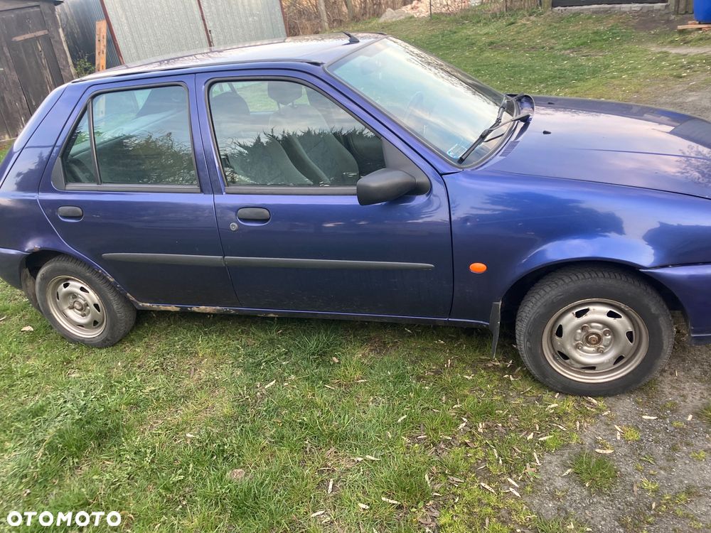 Ford Fiesta - 4