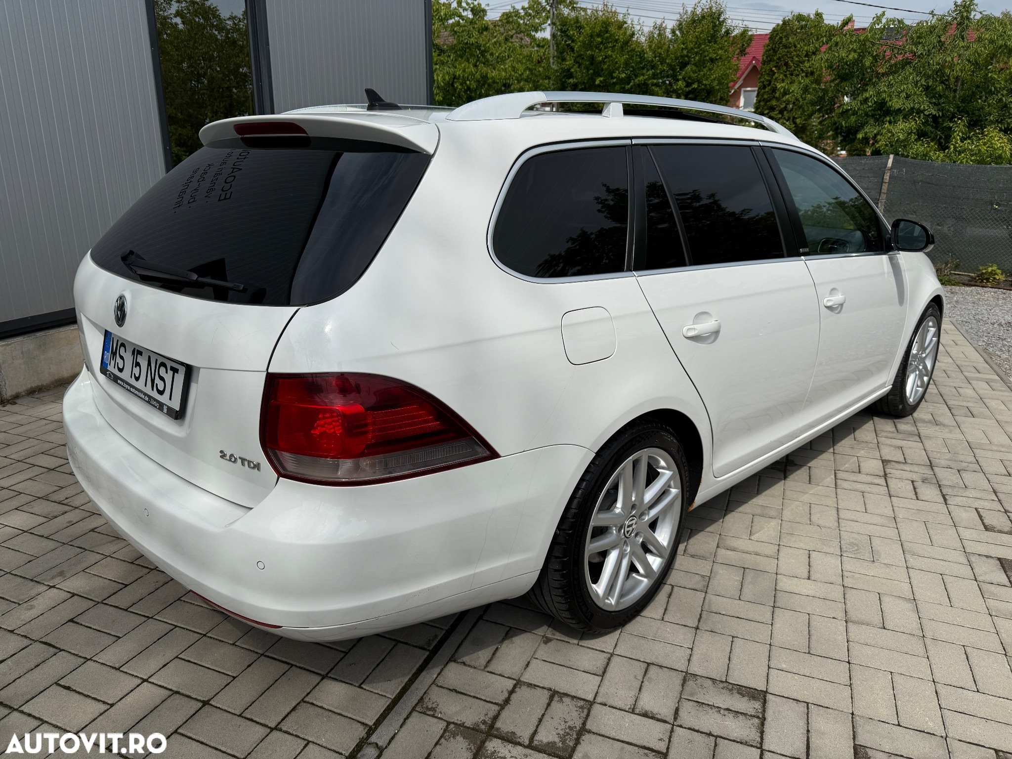Volkswagen Golf 2.0 TDI Highline DSG - 12