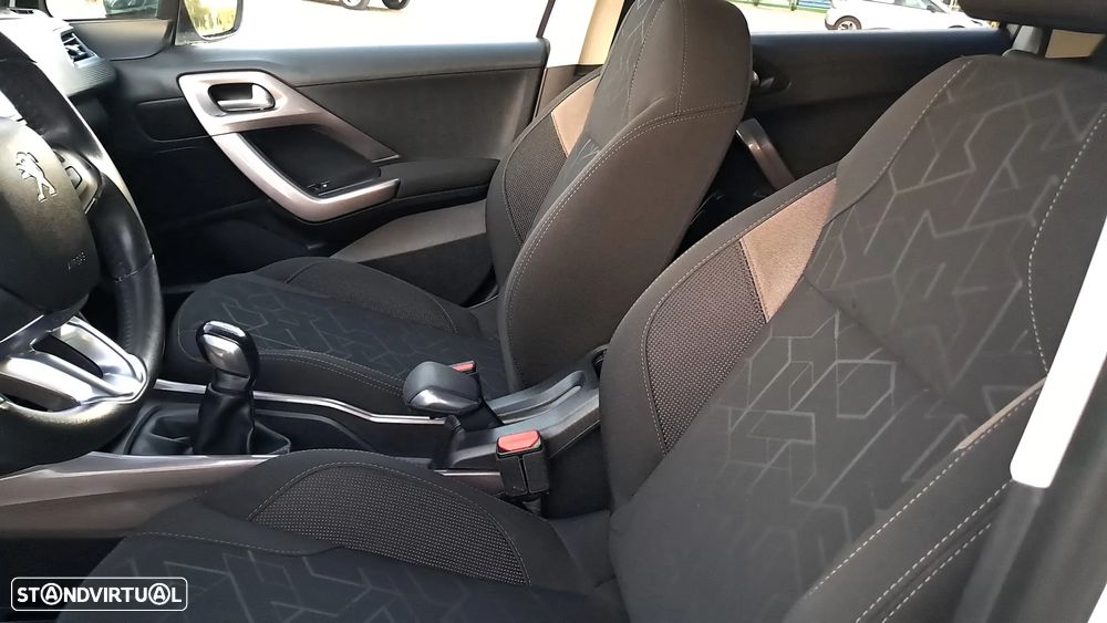 Peugeot 2008 1.6 BlueHDi Style - 15