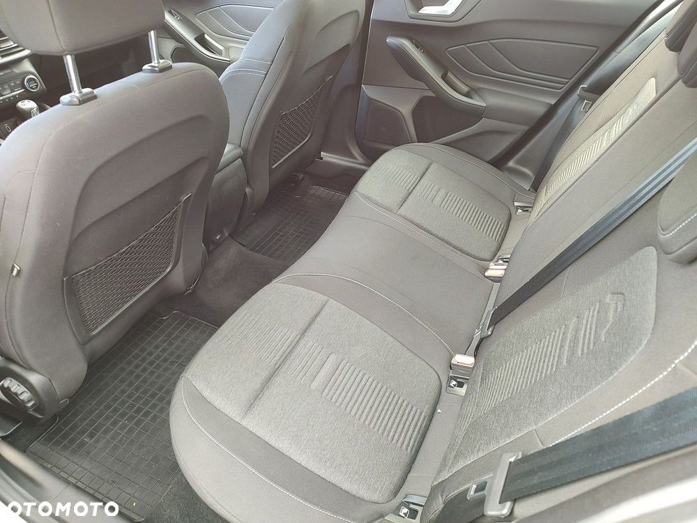 Ford Focus - 16