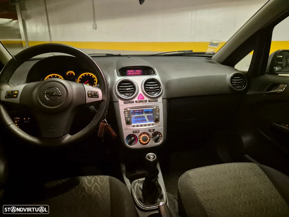 Opel Corsa 1.2 Connect - 28