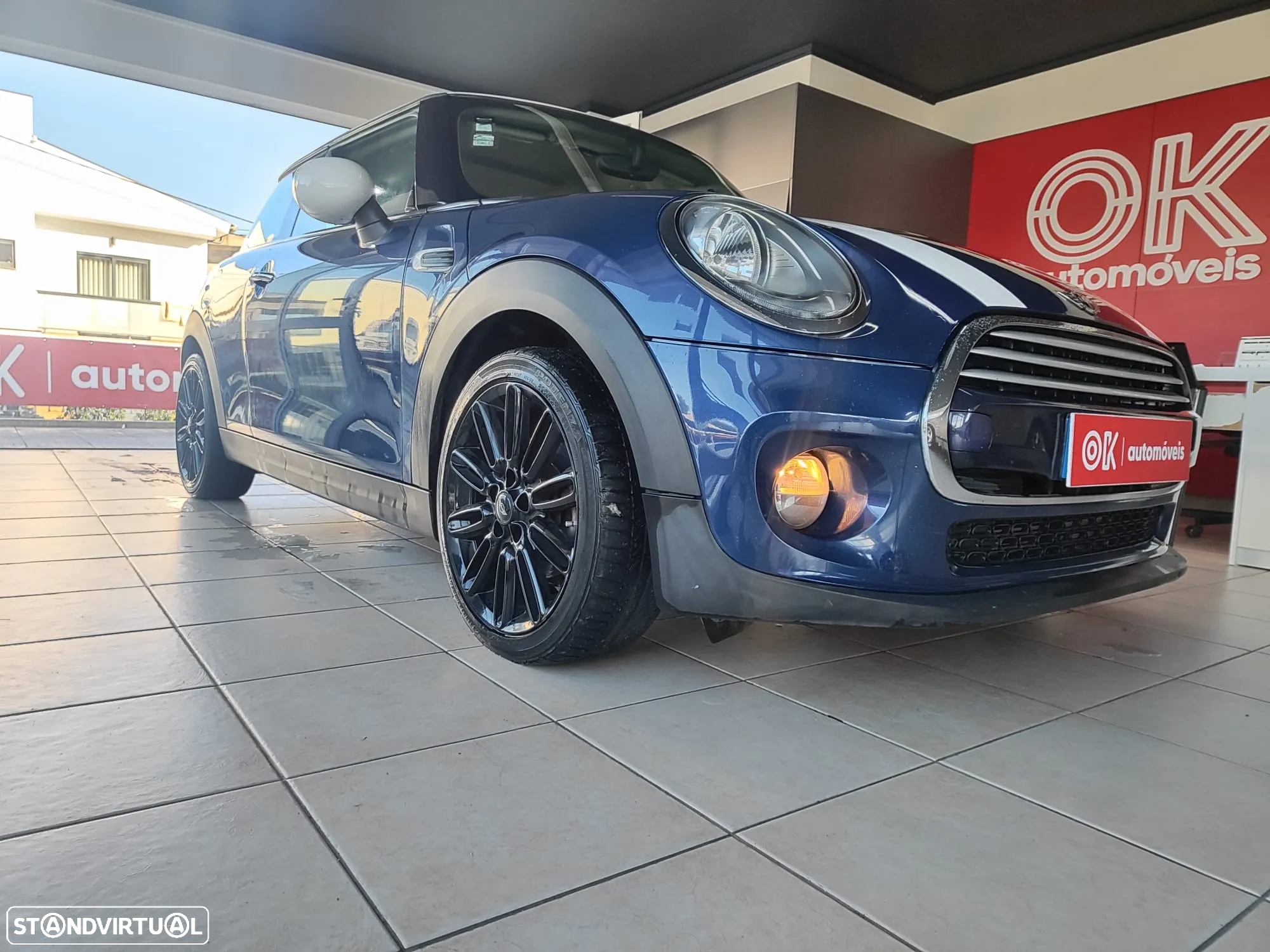 MINI 3 Portas Cooper D - 2