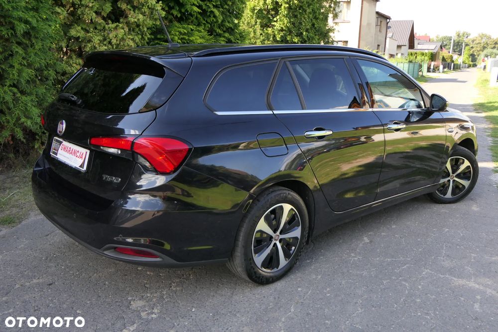 Fiat Tipo 1.6 MultiJet 16v Lounge DDCT - 3