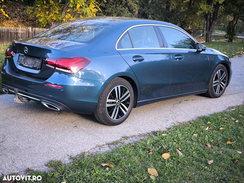 Mercedes-Benz A 180 7G-DCT Progressive - 11