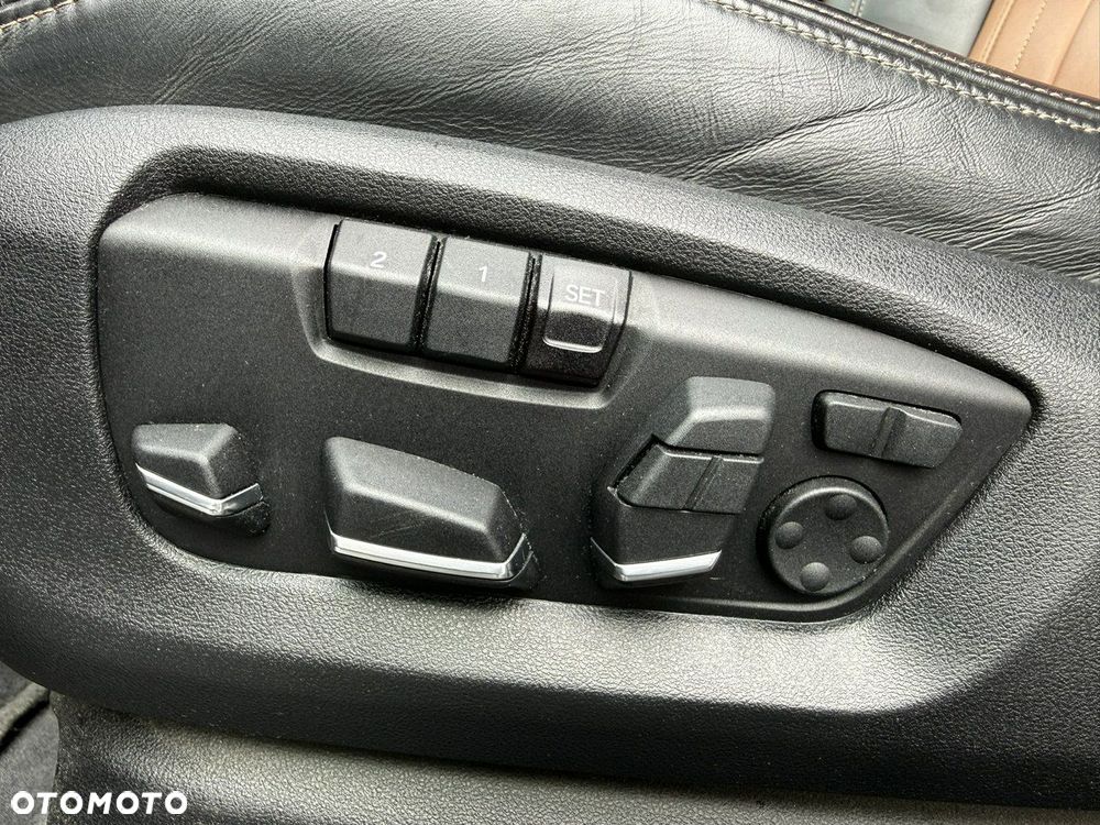 BMW X6 xDrive40d - 23
