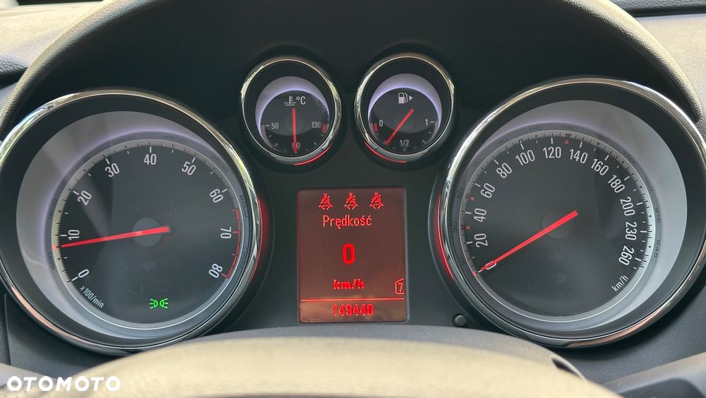 Opel Astra 1.4 Turbo Cosmo - 25