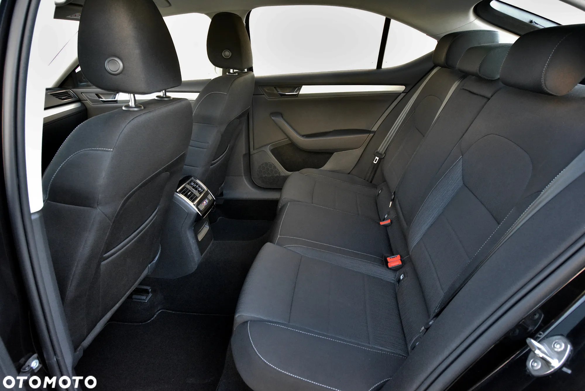 Skoda Superb 1.4 TSI ACT Ambition - 20