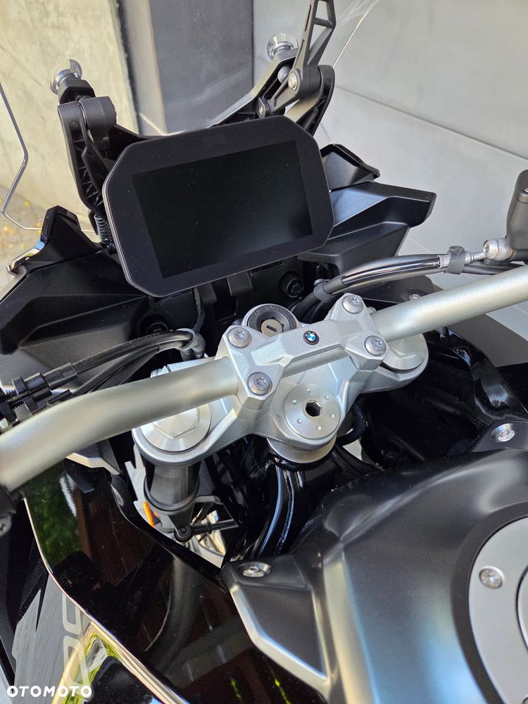 BMW XR - 10