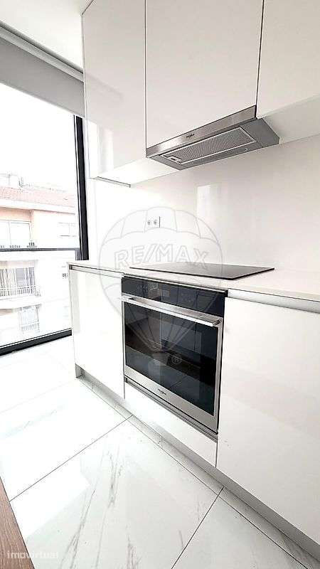 Apartamento T0 para arrendamento - Grande imagem: 2/8