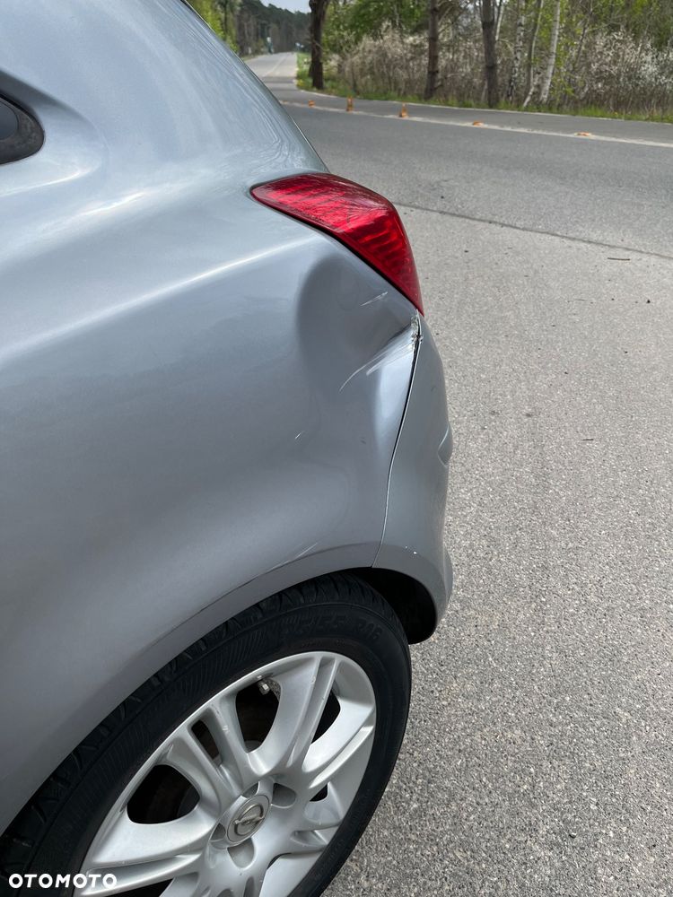 Opel Corsa 1.2 16V Easytronic Cosmo - 13