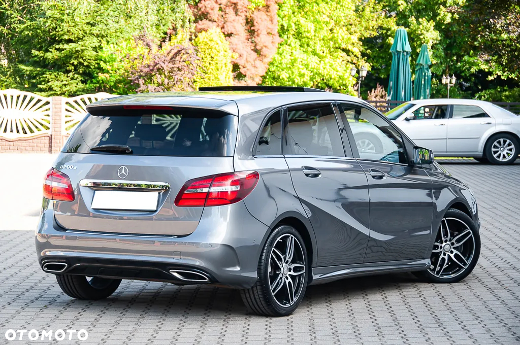 Mercedes-Benz Klasa B 200 (CDI) d 7G-DCT AMG Line - 11