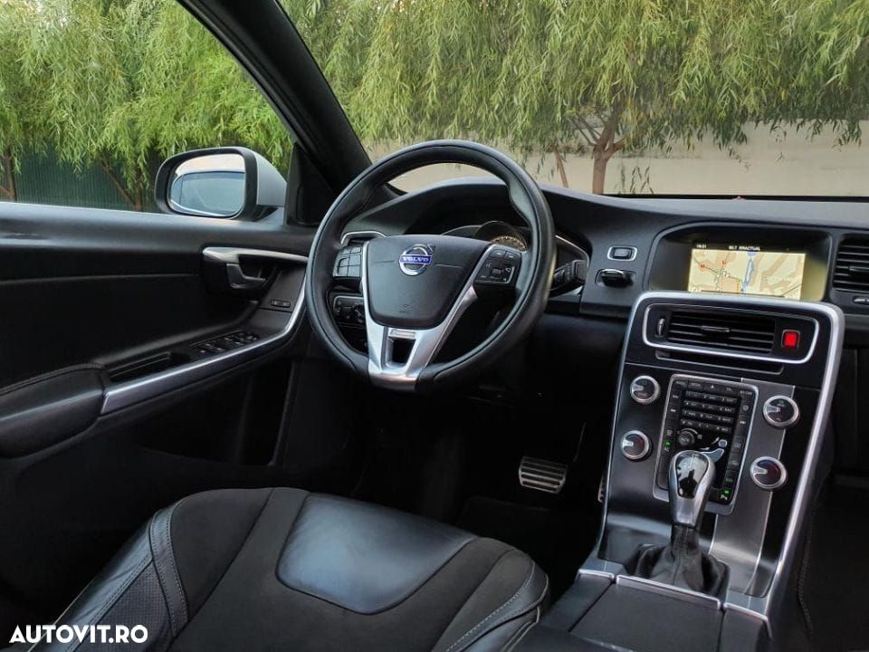 Volvo S60 D3 Geartronic RDesign - 9