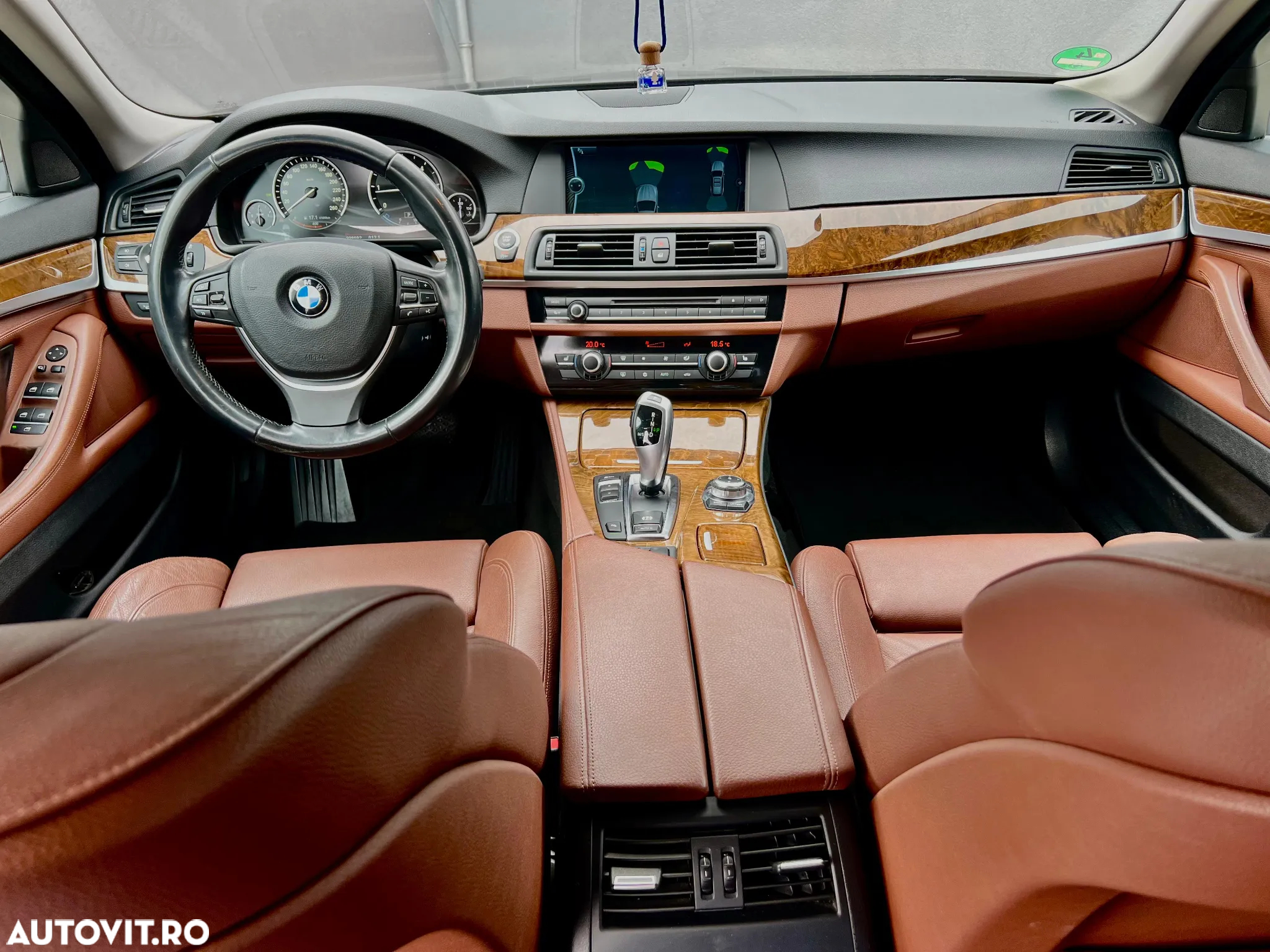 BMW Seria 5 520d Touring Aut. Luxury Line - 10