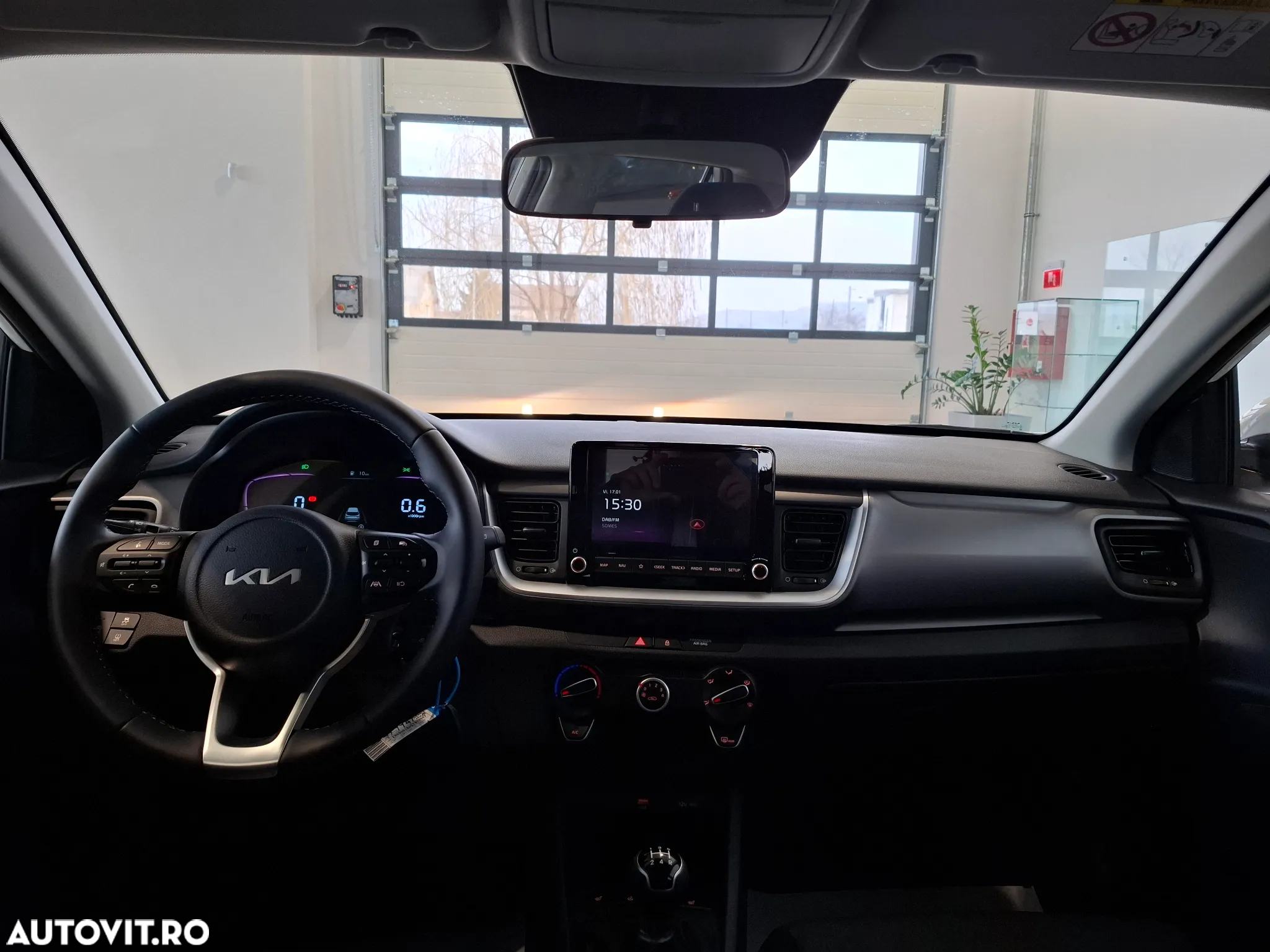Kia Stonic 1.2 MPI 5MT Urban - 10