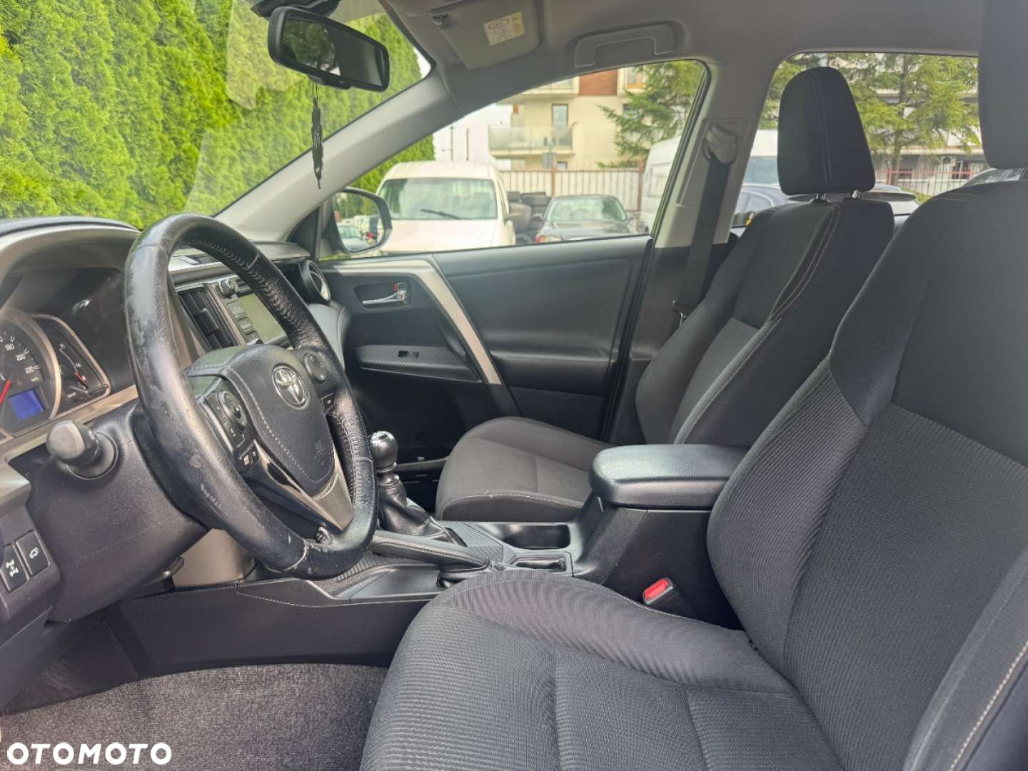 Toyota RAV4 - 18
