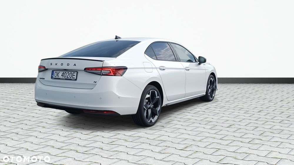 Skoda Superb 1.5 TSI Plug-in Hybrid Sportline DSG - 8