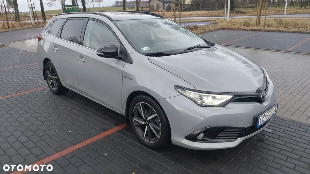 Toyota Auris Hybrid 135 Selection - 6