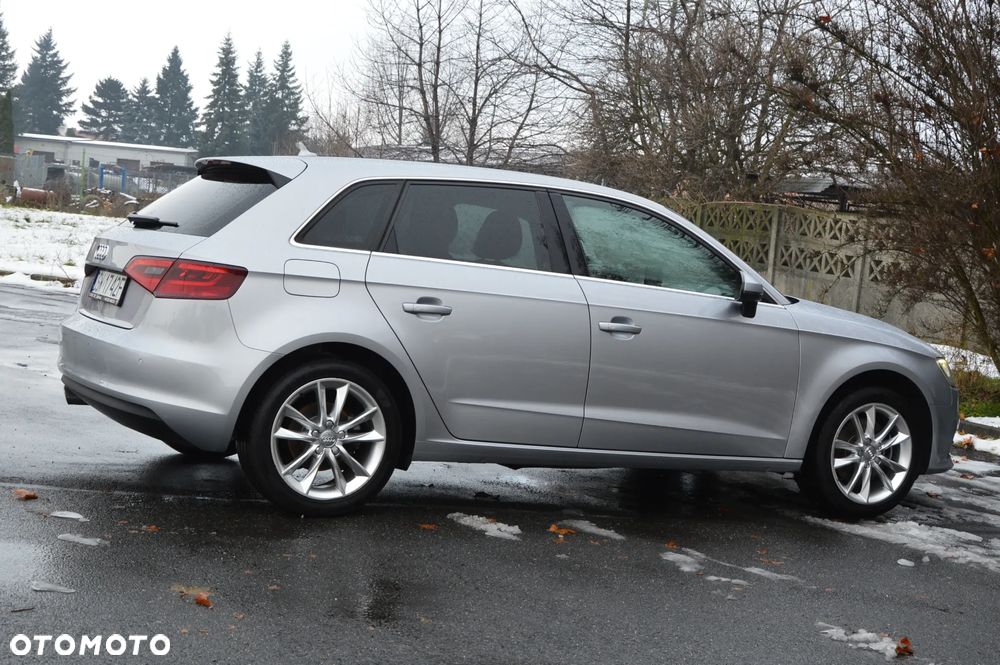 Audi A3 Sportback 1.8 TFSI S tronic Ambiente - 14
