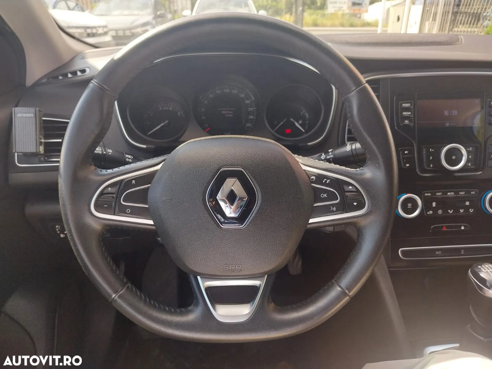 Renault Megane TCE GPF Zen - 7