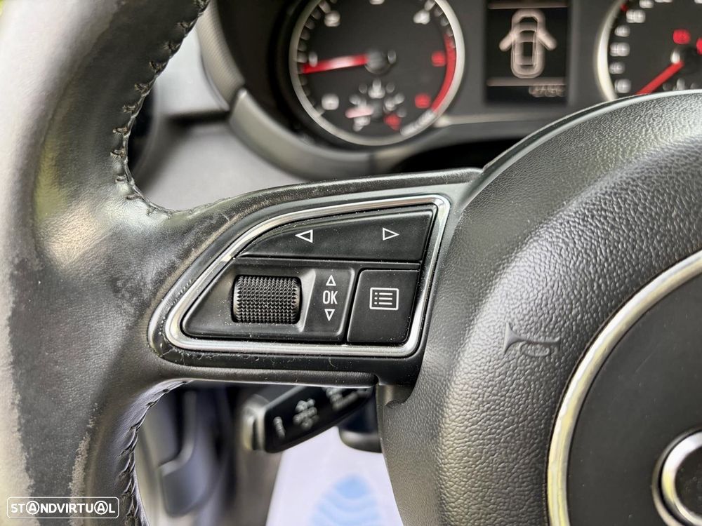 Audi A1 1.6 TDI S line edition - 31