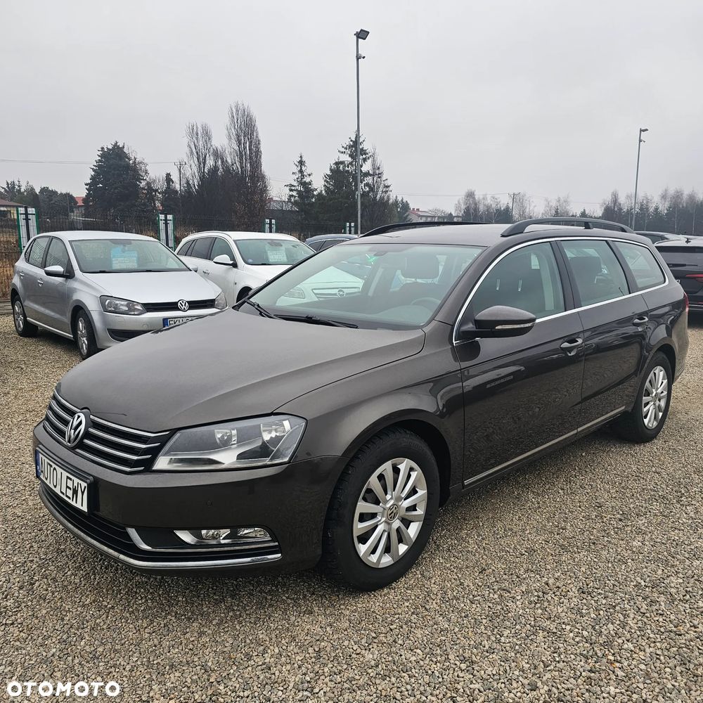 Volkswagen Passat - 4