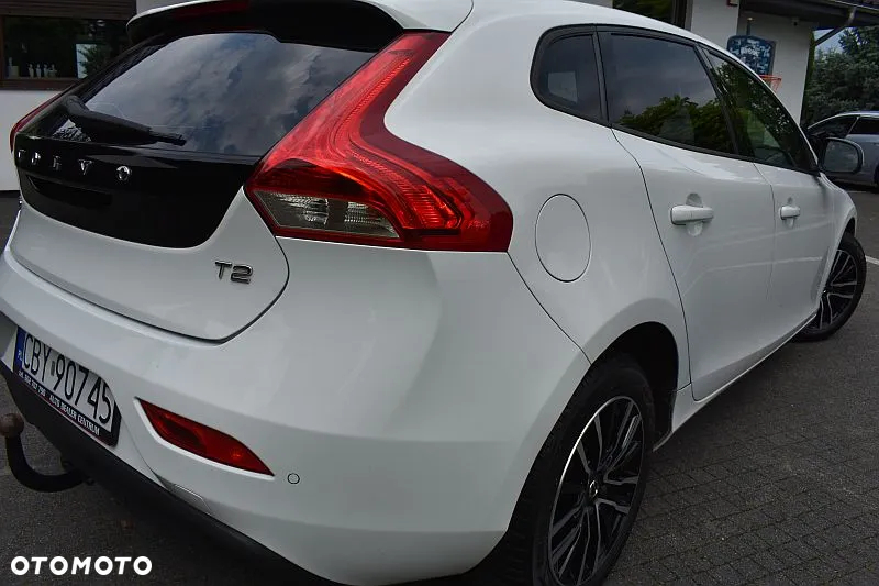 Volvo V40 T2 Geartronic Summum - 29