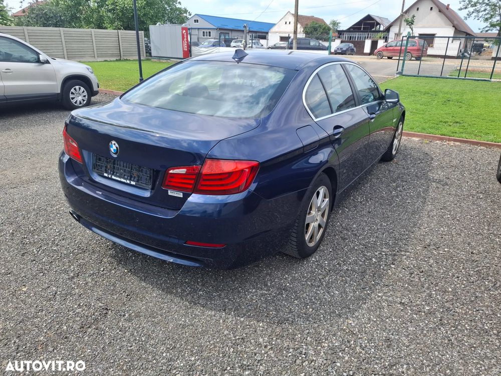 BMW Seria 5 520d Blue Performance - 4