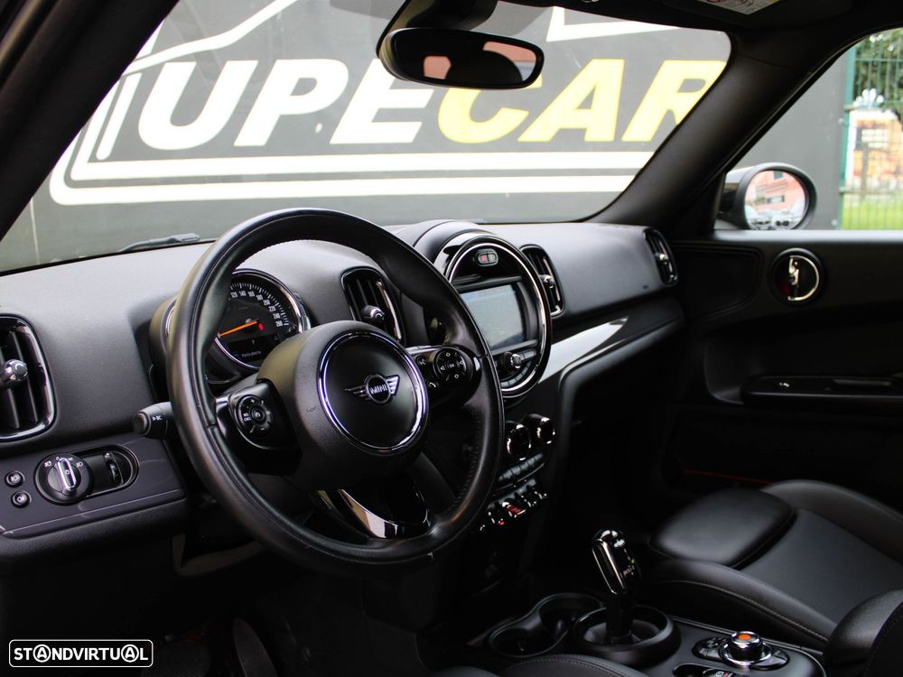 MINI Countryman Cooper D Auto - 29