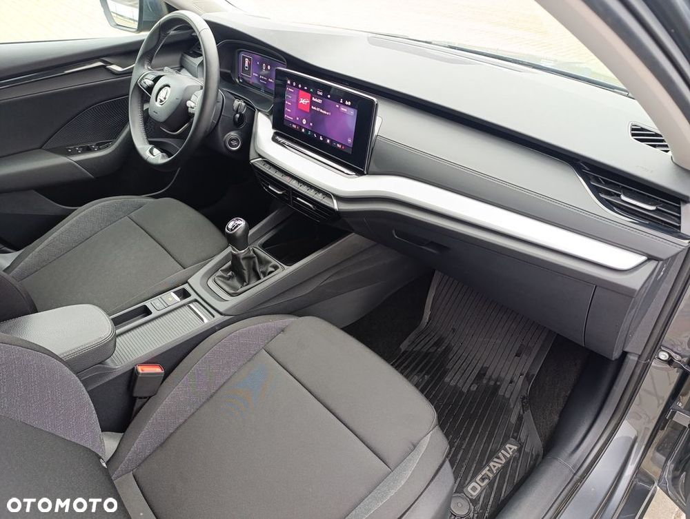 Skoda Octavia 1.5 TSI Essence - 18