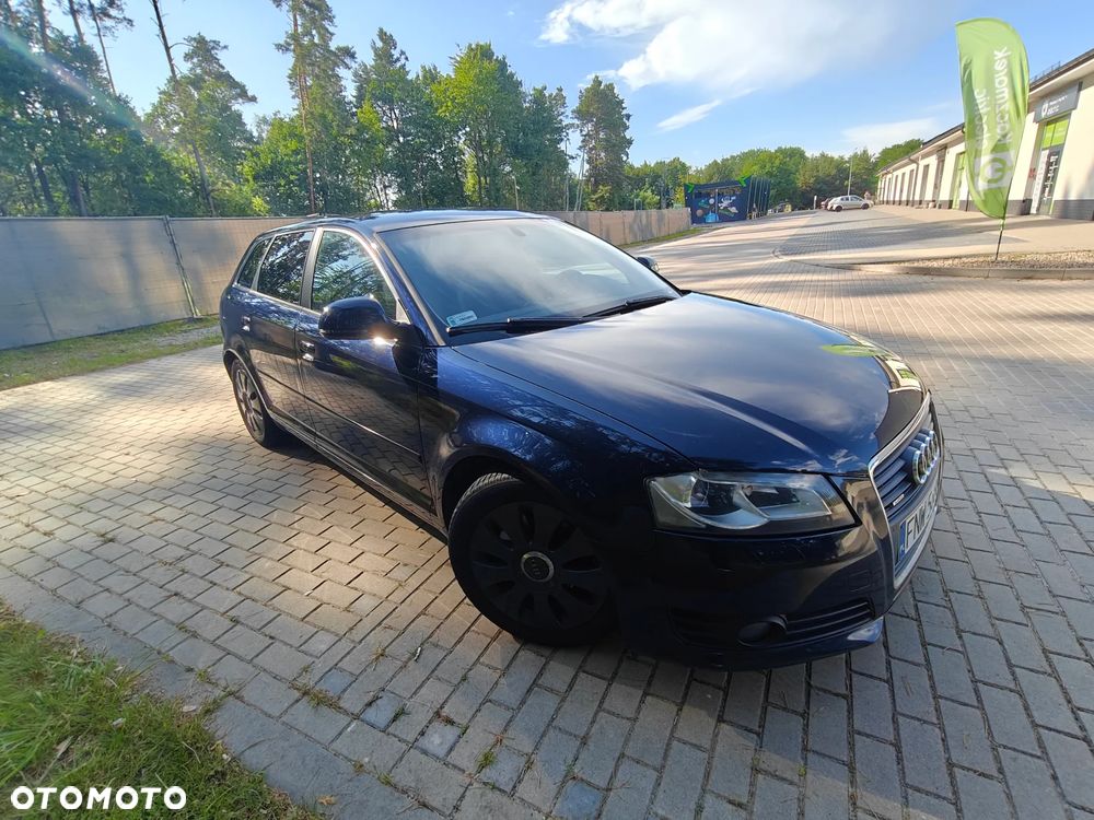 Audi A3 Sportback 2.0 TDI DPF quattro Ambition - 2