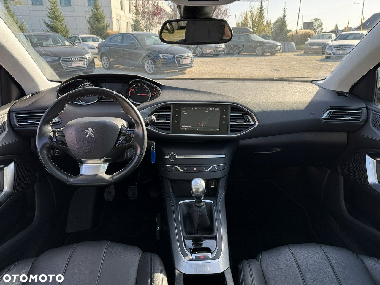 Peugeot 308 1.2 PureTech Business Line S&S - 21