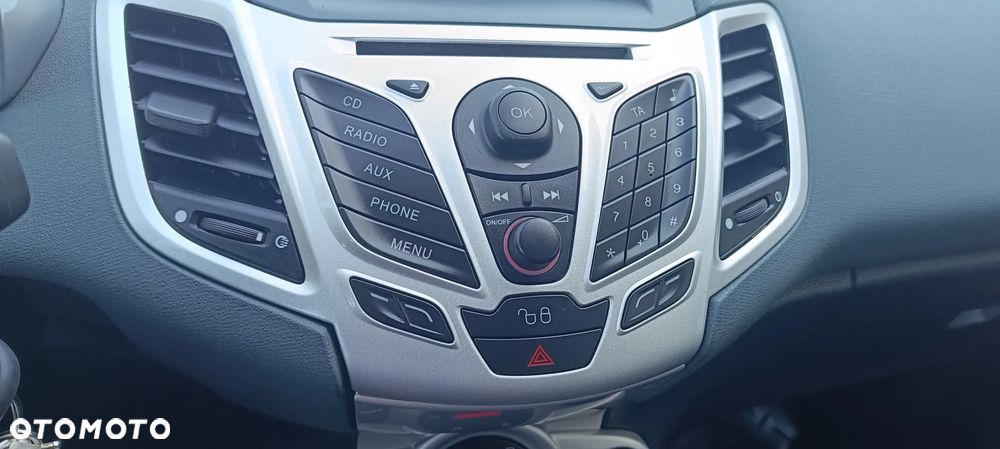 Ford Fiesta - 8
