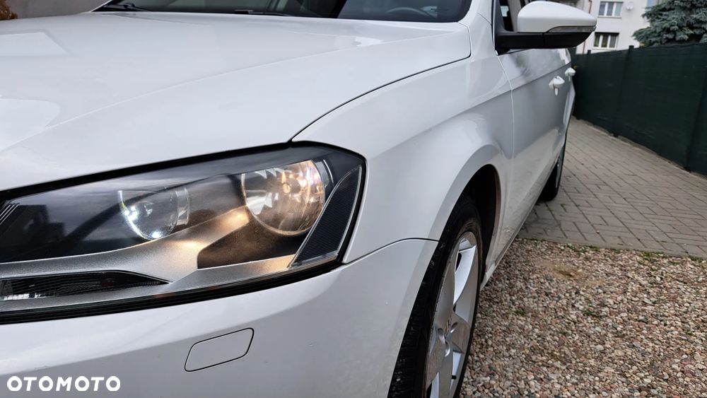 Volkswagen Passat 2.0 TDI BlueMotion Technology Exclusive - 13
