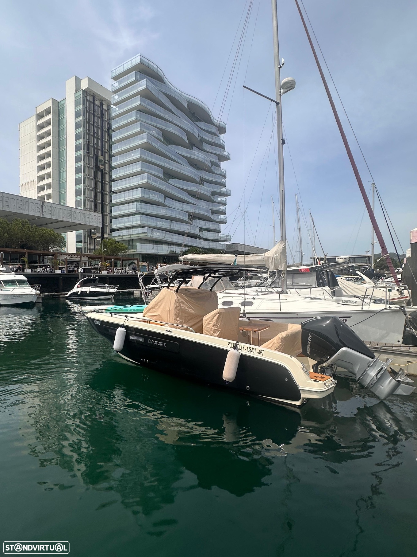 Invictus Yachts CX 240 - 4