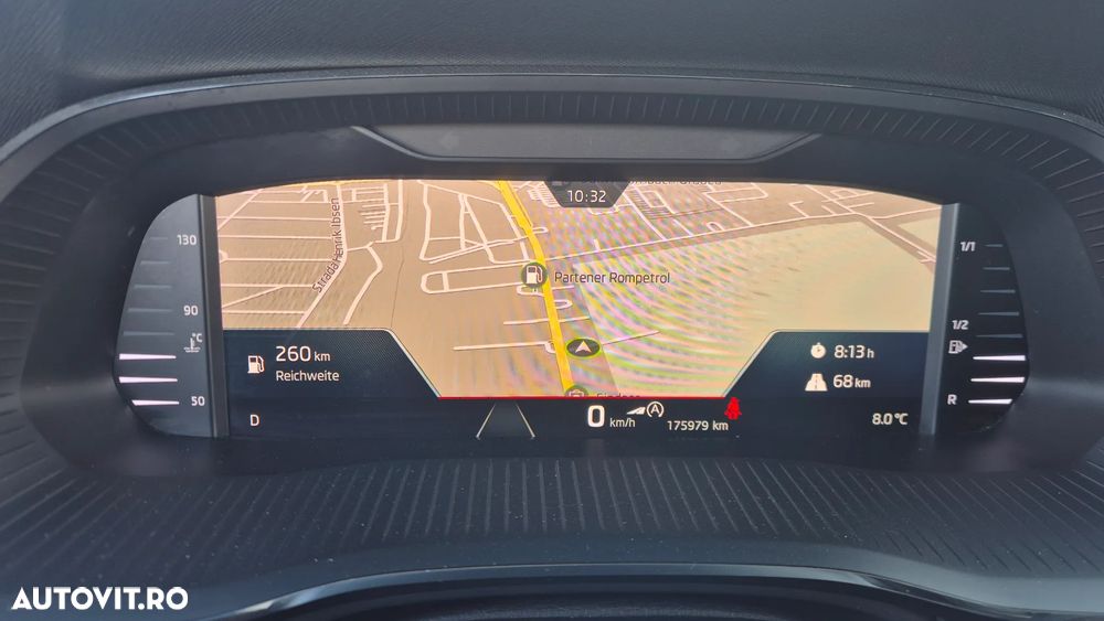 Skoda Octavia Combi 2.0 TDI DSG RS Plus - 23