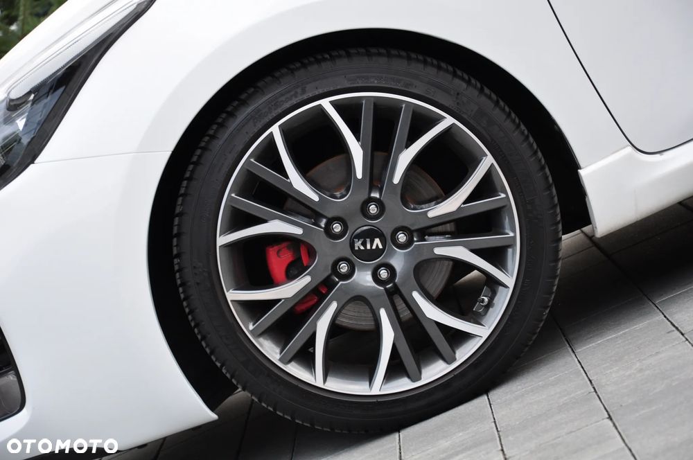 Kia Ceed 1.6 T-GDI GT-Challenge - 18