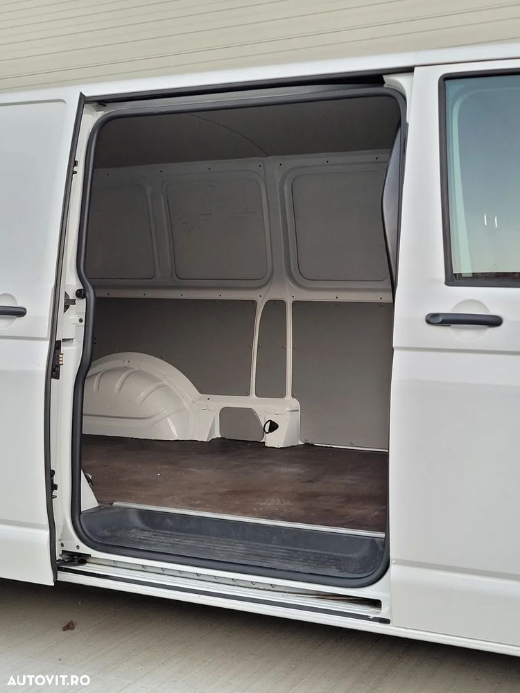 Volkswagen Transporter - 5