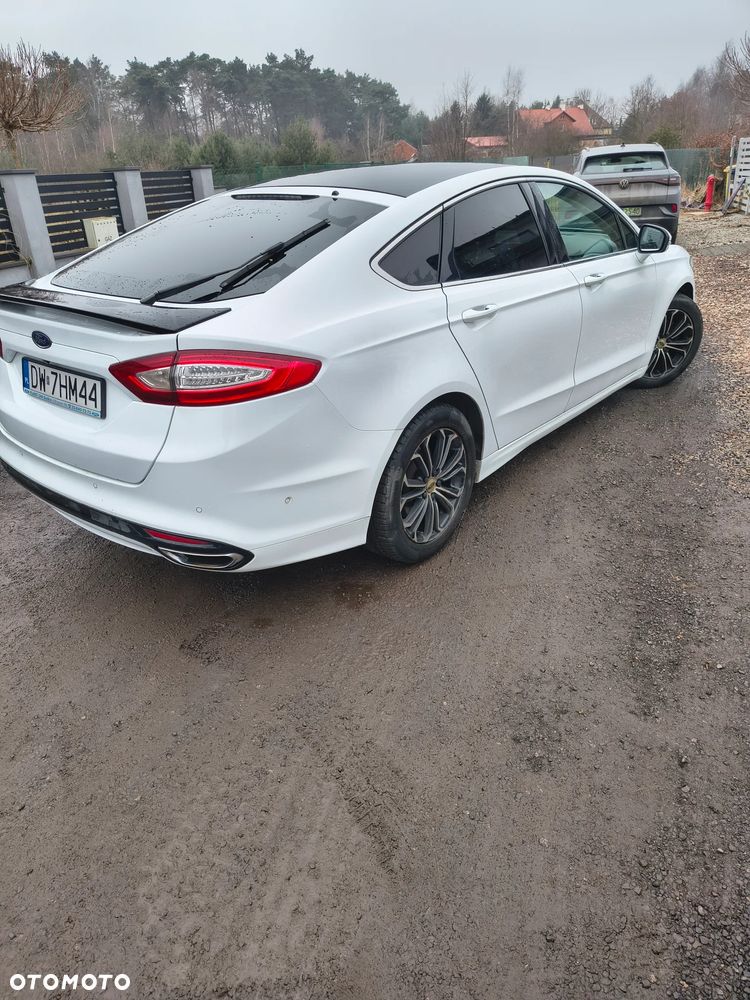 Ford Mondeo 2.0 TDCi Titanium PowerShift - 4