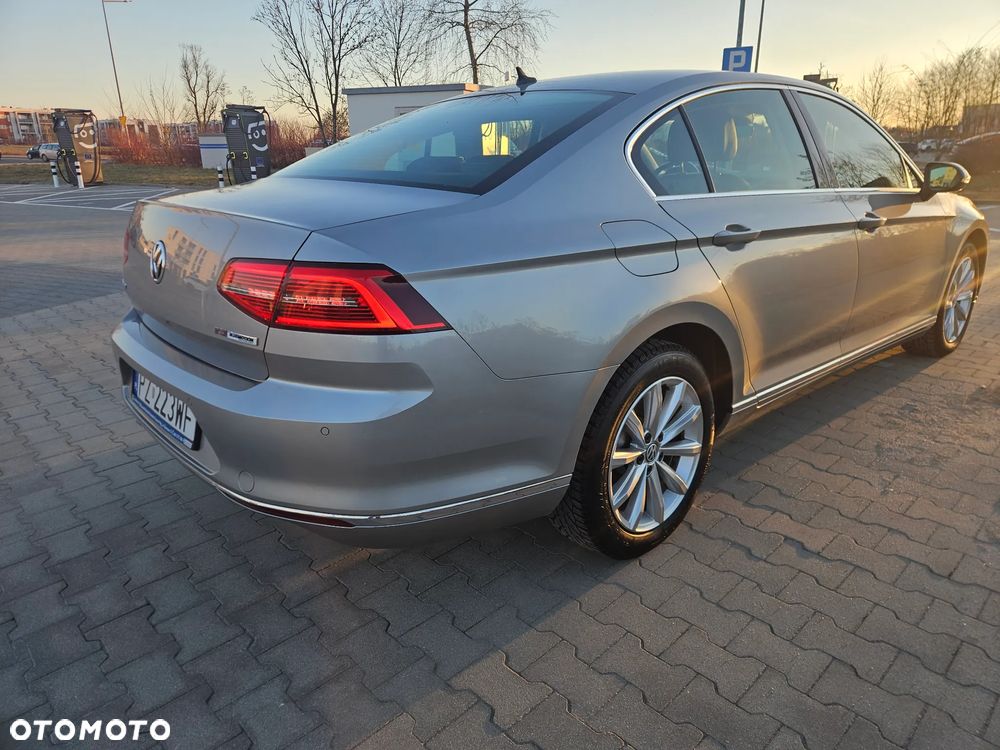 Volkswagen Passat 1.8 TSI BMT Highline DSG - 4