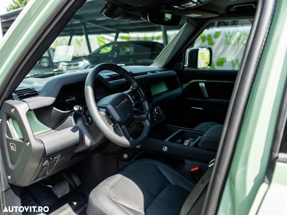 Land Rover Defender 110 3.0 P400 MHEV - 26