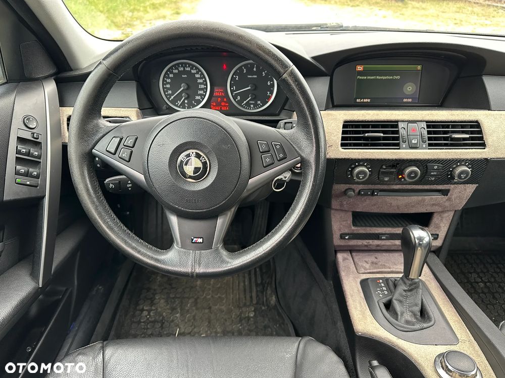 BMW Seria 5 525i - 27