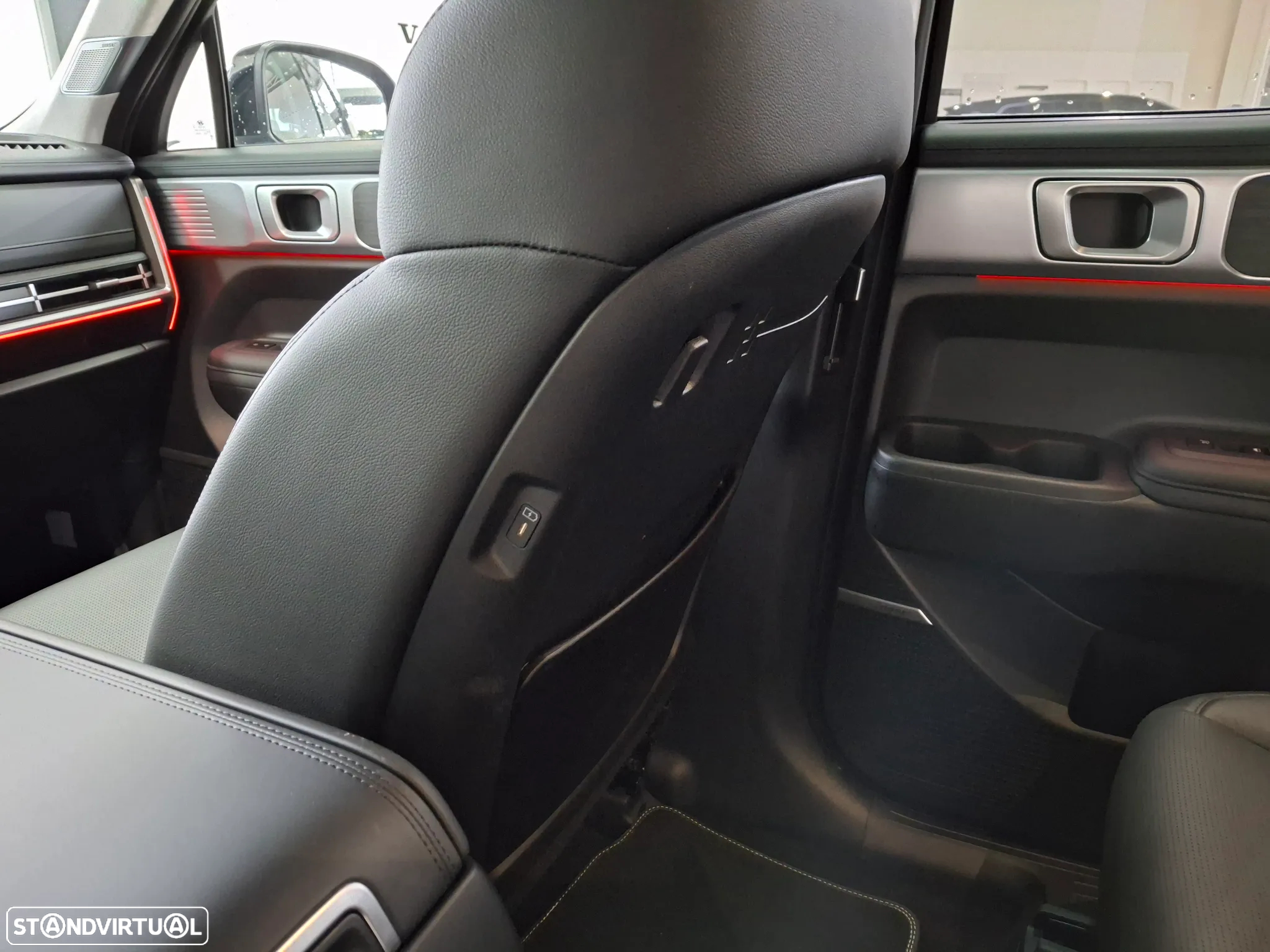 Hyundai Santa Fe 1.6 T-GDI HEV Vanguard - 8