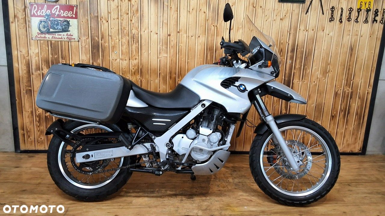 BMW F