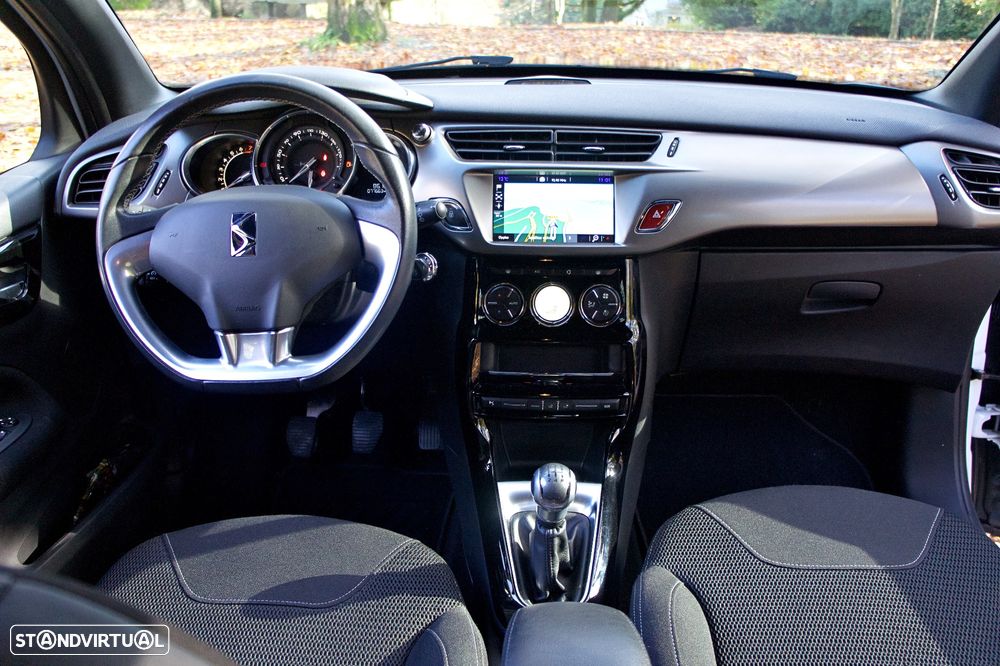 Citroën DS3 1.2 VTi So Chic - 24