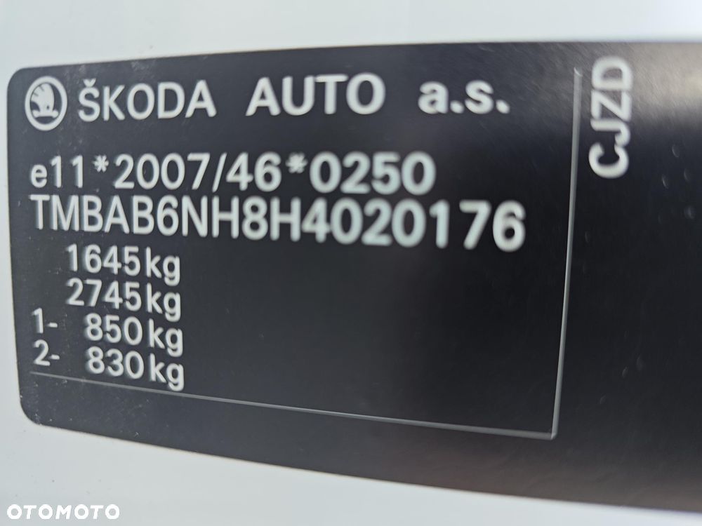 Skoda RAPID Spb 1.2 TSI Ambition - 19