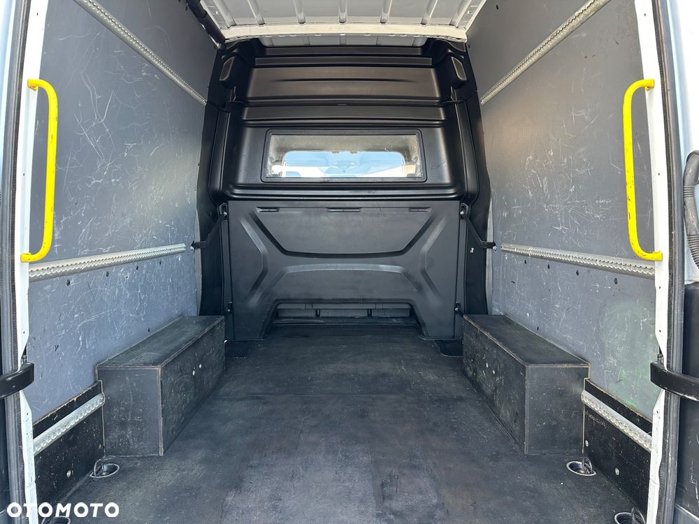 Mercedes-Benz Sprinter - 8