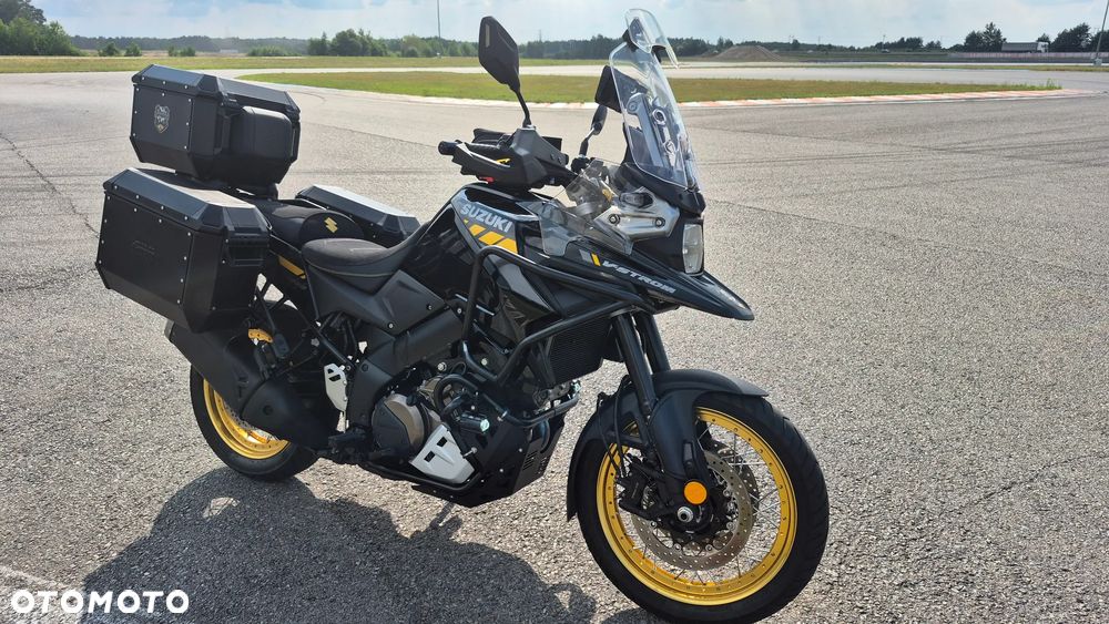 Suzuki V-STROM - 4