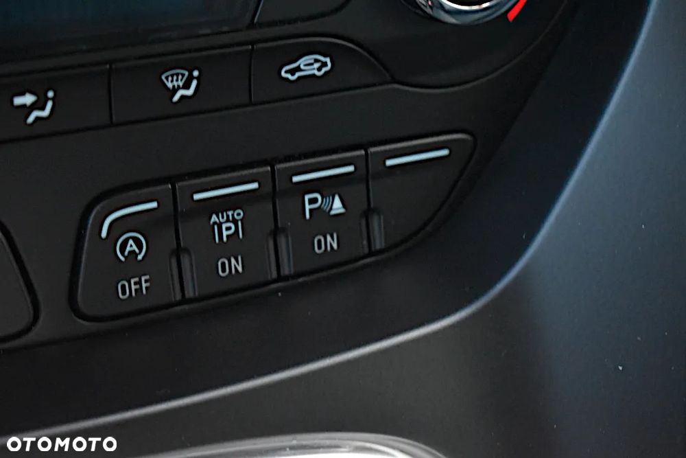 Ford C-MAX 1.6 TDCi Start-Stop-System Titanium - 22