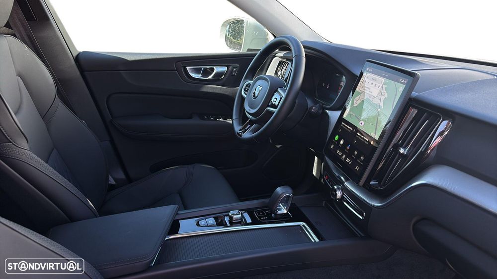 Volvo XC 60 2.0 T6 PHEV Core AWD - 6